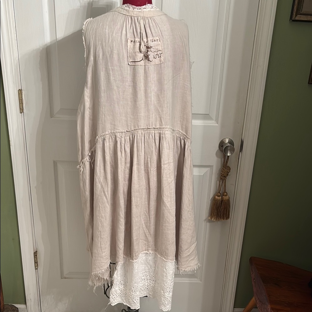 Magnolia Pearl Sleeveless Dress - Picture 5 of 9